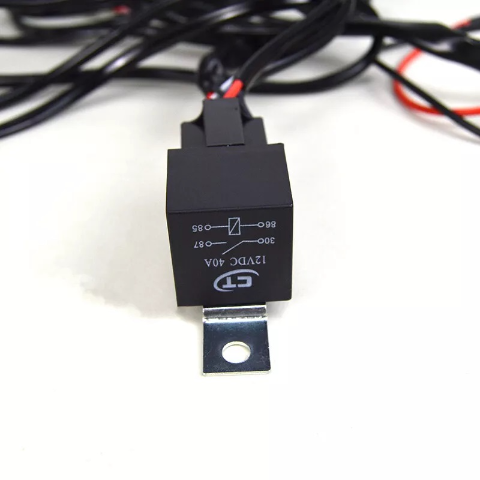 Sada kabeláže pre led svetlá 12 v: profesionálne zapojenie bez starostí 3 Kabeláž s vypínačom, pre 12V/24V zapojenie LED rampy alebo led svetla s relé, zapojenie LED Rampy, zapojenie prídavných svetiel, sada kablov k led rampe, harness kit , Sada káblov pre pracovné svetlo, Káble pre LED rampy a reflektory, montažna sada káblov k led svetlám pre offroad doplnky, deutsch konektor