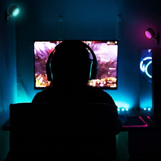 Magnetické nabíjacie rgb svetlo na stenu s ovládačom 2 solight led nabíjací rgb svetlo, diaľkový ovládač, li ion, usb c