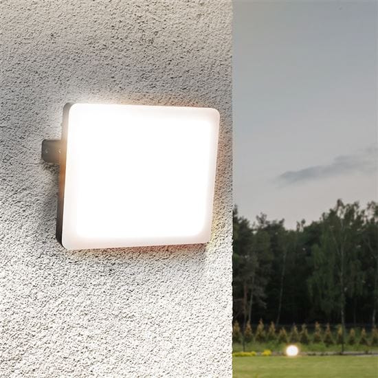 Led reflektor quick10w, 850lm, 4000k, ip65, čierny 1 solight led reflektor quick, 10w, 850lm, 4000k, ip65, čierny