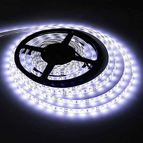 Led pás 5m, sada 12v adaptérom, 4,8w/m, ip65, studená biela 1 solight led svetelný pás s testrom, 5m, sada s 12v adaptérom, 4,8w/m, ip65, studená biela