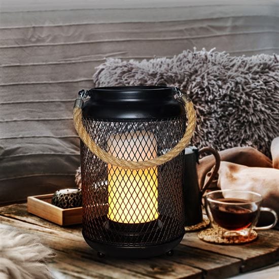 Čierny kovový lampáš s led sviečkou 20cm – efekt plameňa 2 solight kovový lampáš s led sviečkou, teplá biela, 3xaa, čierna, 20cm